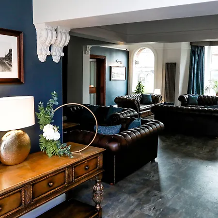 Cumbria Park Hotel 3*