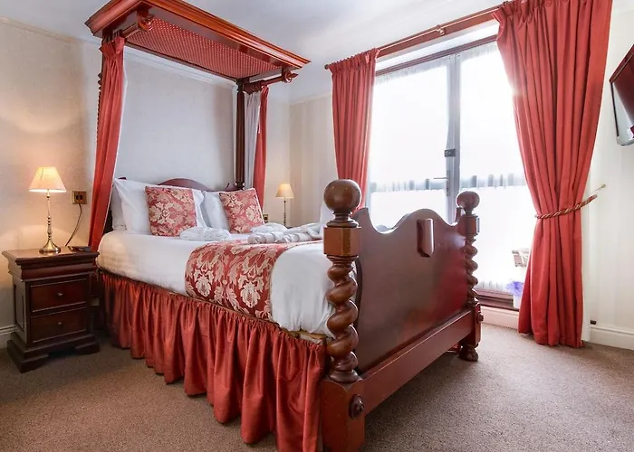 Отель Cumbria Park 3*