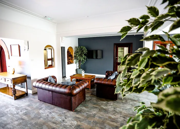 Отель Cumbria Park