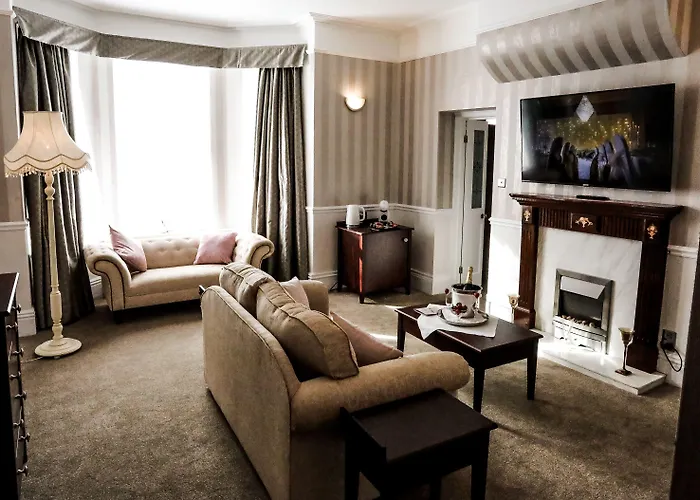 Отель Cumbria Park